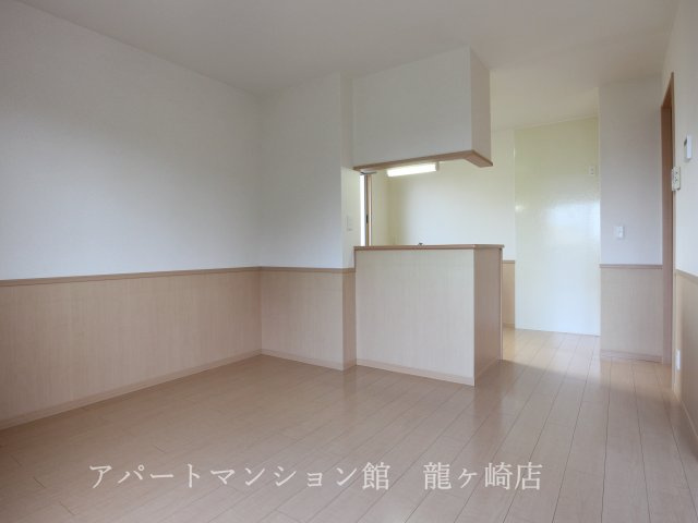 コーポラスヒロ　Ｆの居間・リビング