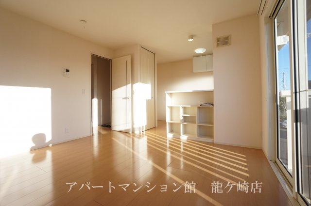 サンフローラDの居間・リビング