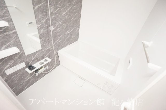 irie life (アイリーライフ）の浴室