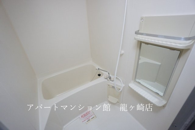 アミスターの浴室