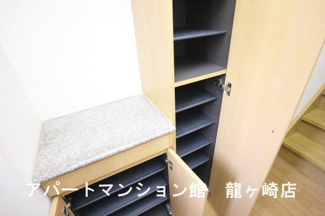 グリシーヌ・パレⅡCの収納