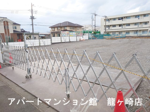 仮)阿見町岡崎新築アパートの駐車場