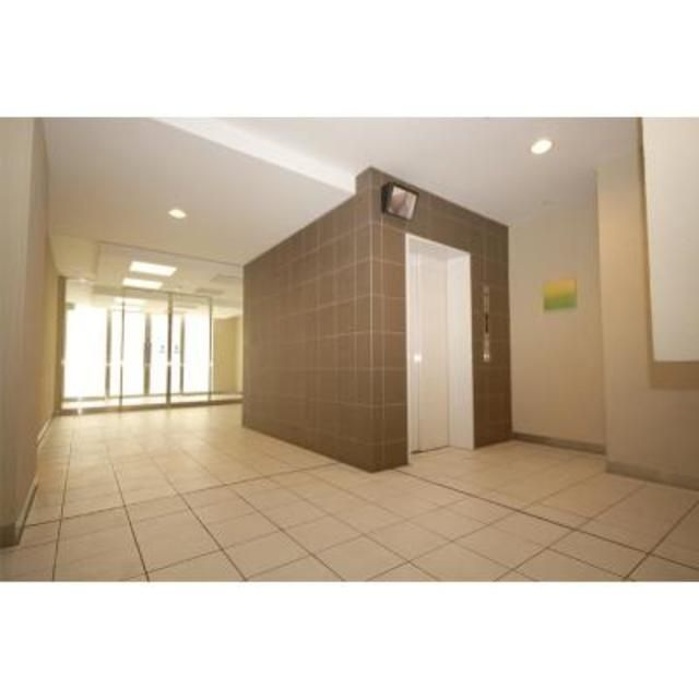 パークアクシス亀戸のエントランス