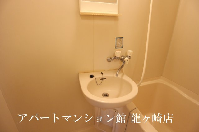 エルディム西Ａの洗面所