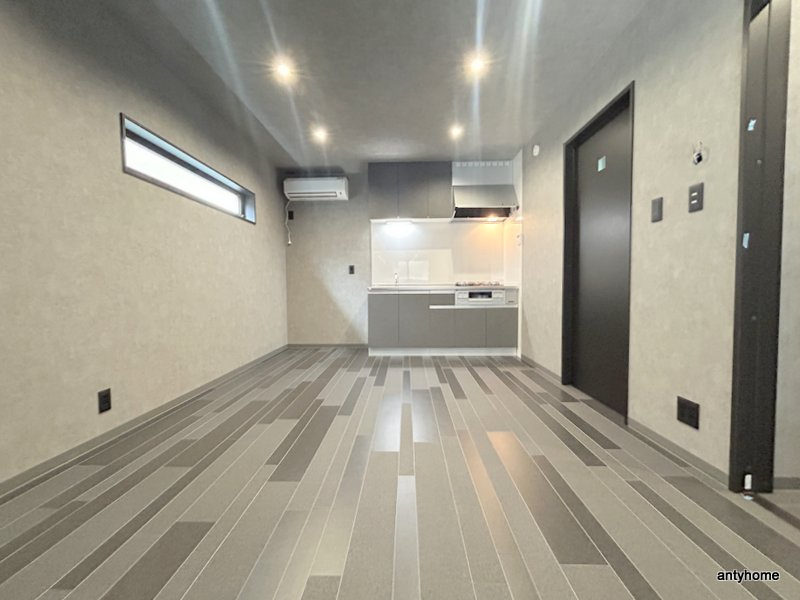 Jinパレス井高野　仲介手数料無料の居間・リビング