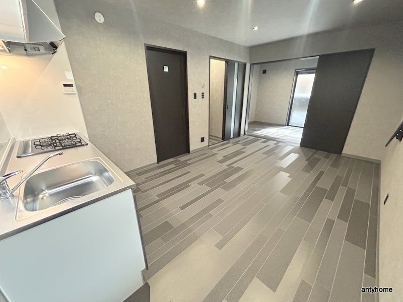 Jinパレス井高野　仲介手数料無料の居間・リビング