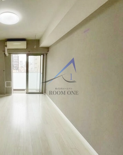 ブレシア新御徒町の洋室