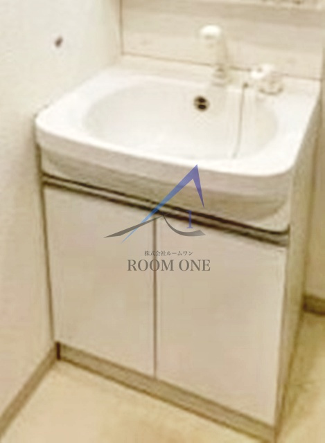 ブレシア新御徒町の独立洗面台