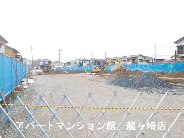 仮)阿見町中央新築アパートの駐車場