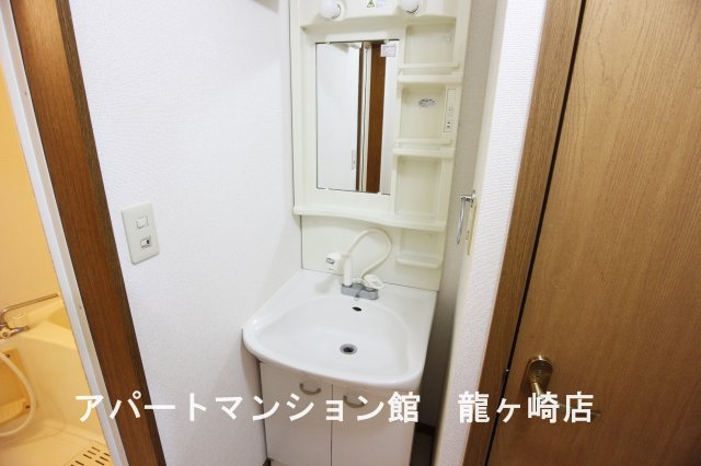 サンライトの独立洗面台