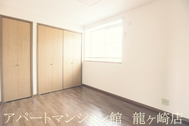 パールライトの寝室