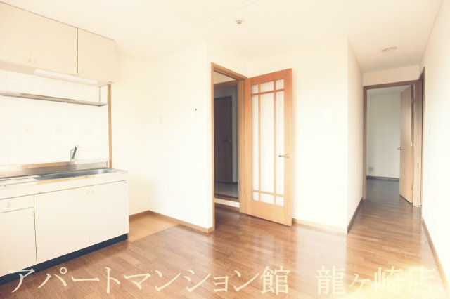 パールライトの内装