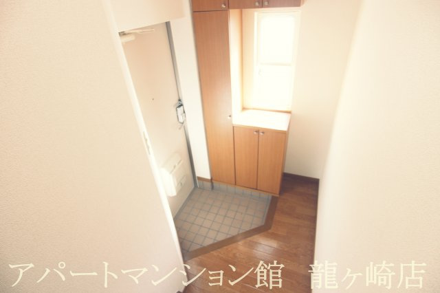 パールライトの玄関