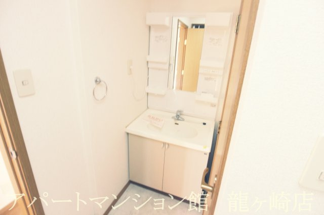 パールライトの独立洗面台