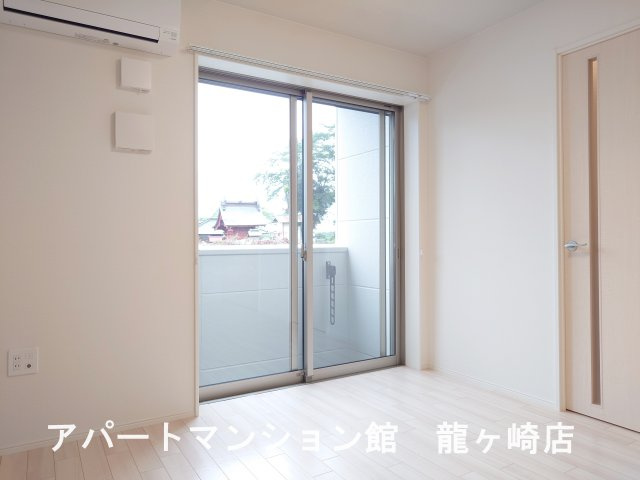 コンフォールKの居間・リビング