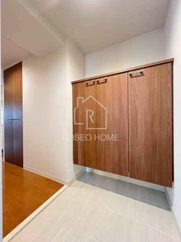 レジュールアッシュ梅田AXIAの玄関