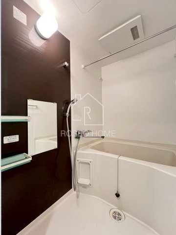 レジュールアッシュ梅田AXIAの浴室