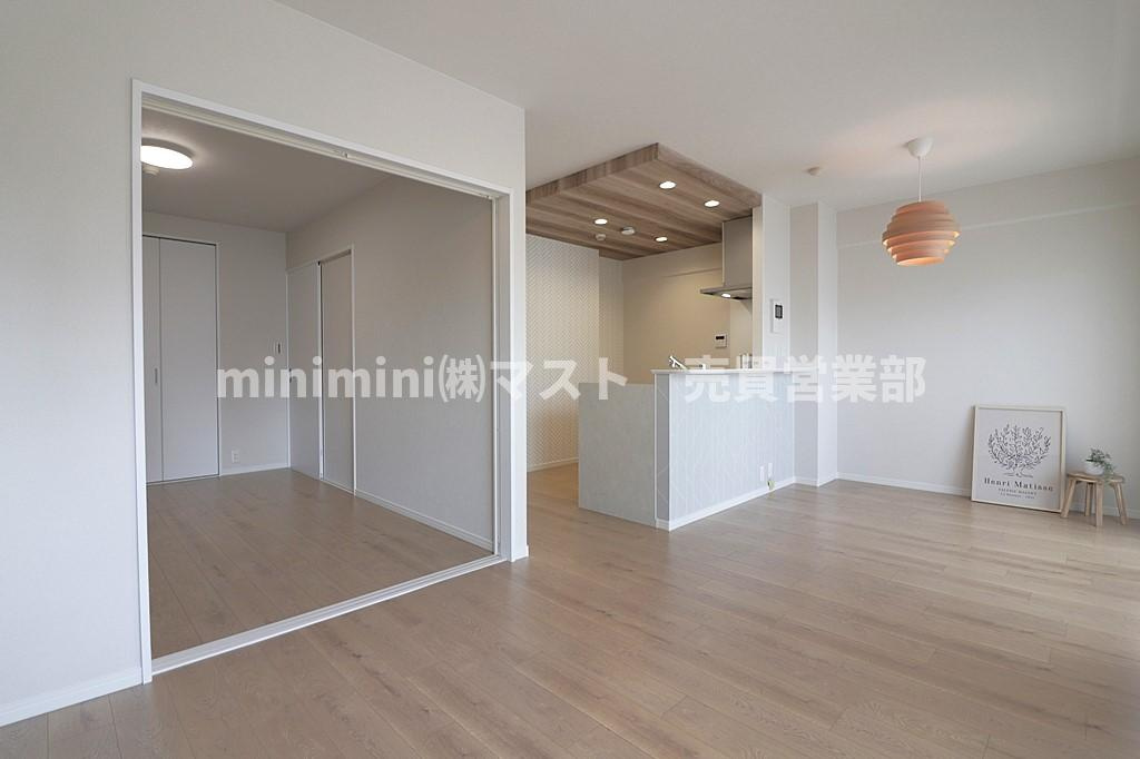 レックスコート都島の居間・リビング