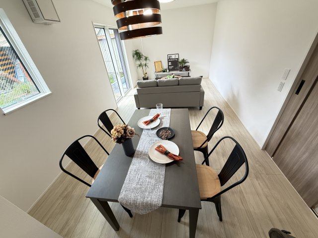 リナージュ堺市中区福田第３期の居間・リビング