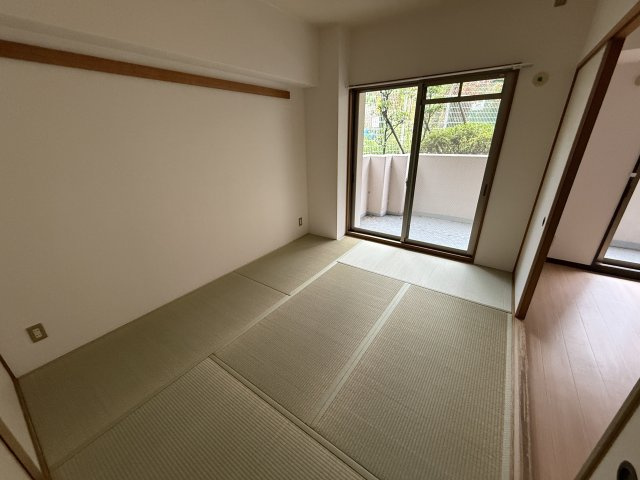 フロウスリーブ西村1番館の寝室