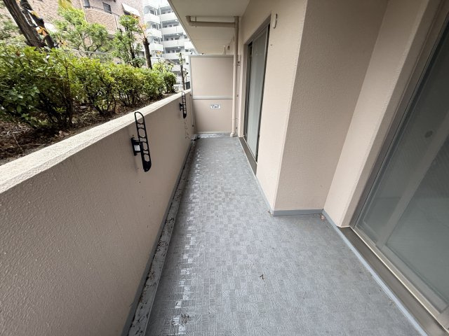 フロウスリーブ西村1番館のバルコニー