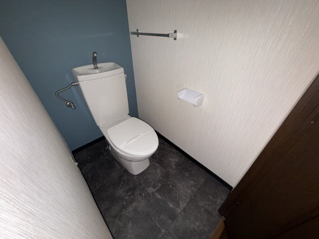 フロウスリーブ西村1番館のトイレ