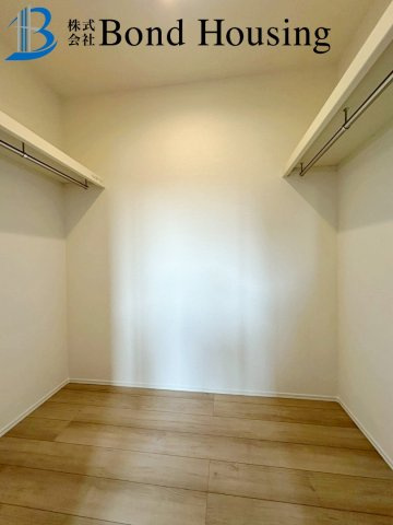 南北の両面道路につき開放的　桃山台2丁目９番　新築戸建の収納