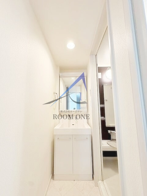 上町マンションの洗面所|洗面台です。