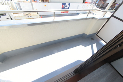 【バルコニー】 | アビタシオン・道 | 同仕様写真