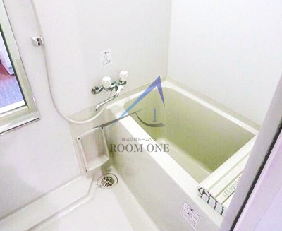 Ｗ７２３の浴室|お風呂です。