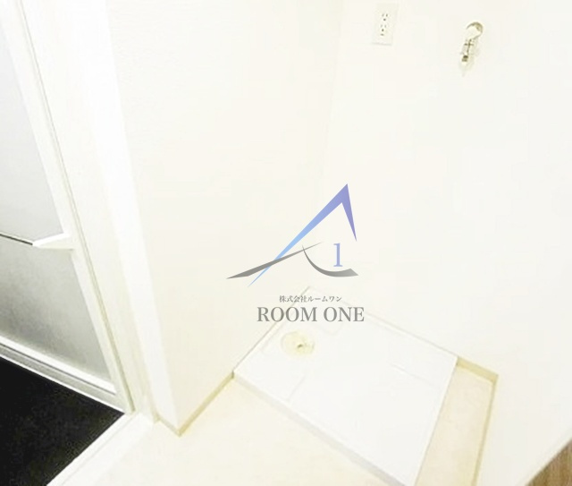 ジュイール桜イーストの設備|洗濯機置き場です。