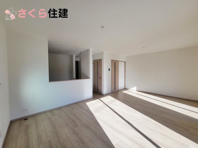 ハートフルタウン　中一の沢町1丁目157番　Ｂ号棟の居間・リビング