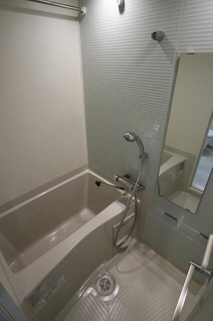 ＧＥＮＯＶＩＡ上野Ⅱｓｋｙｇａｒｄｅｎの浴室