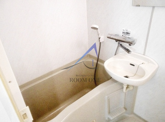 グラーサ東京イーストの浴室|お風呂です。