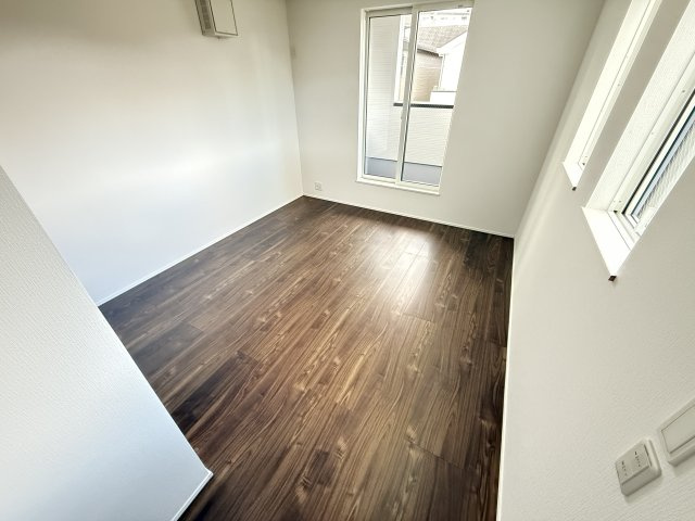 リナージュ堺市中区福田第３期の洋室