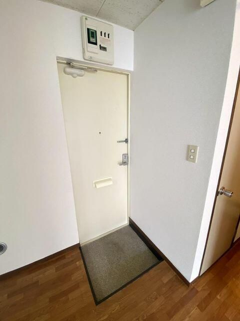 サンハウス大泉Ｂ棟の玄関