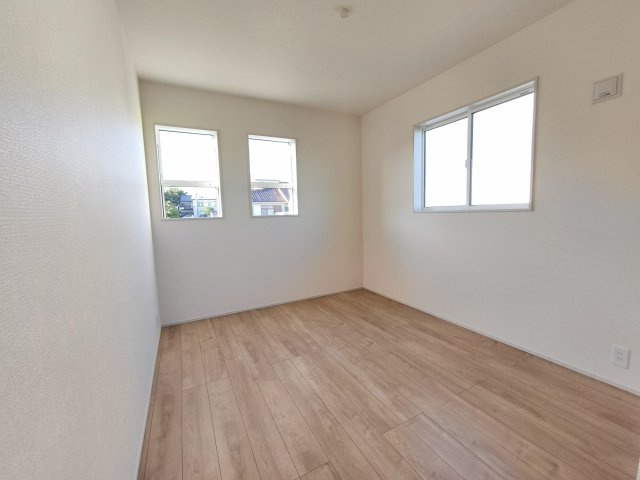 Blooming　Garden　児玉郡上里町七本木（平屋建て）の洋室