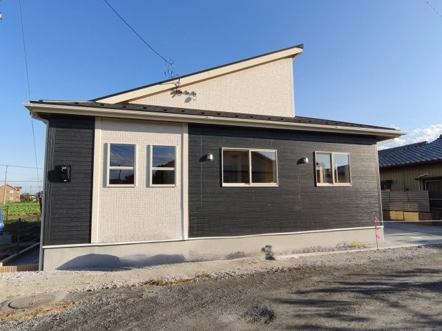 Blooming　Garden　児玉郡上里町七本木（平屋建て）の外観