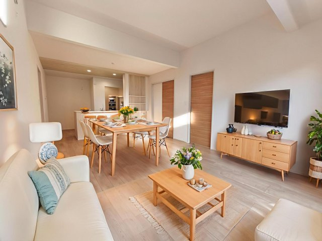 Blooming　Garden　児玉郡上里町七本木（平屋建て）の居間・リビング