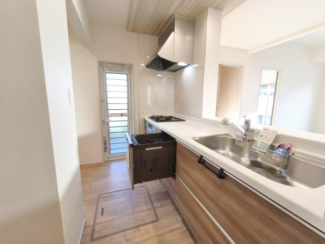 Blooming　Garden　児玉郡上里町七本木（平屋建て）のキッチン