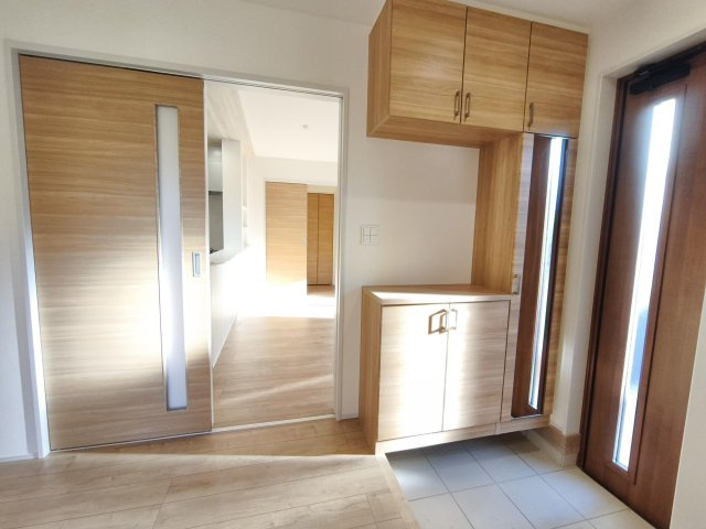 Blooming　Garden　児玉郡上里町七本木（平屋建て）の玄関