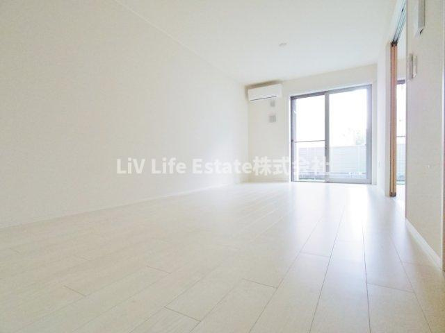 ルミナス国立Ⅰの居間・リビング