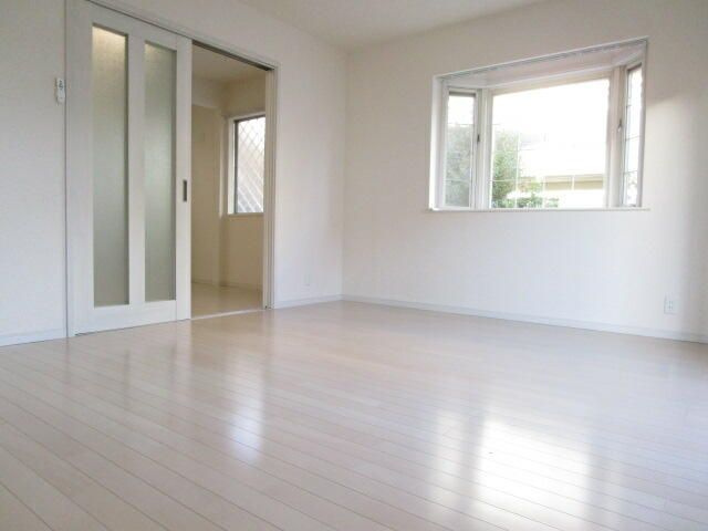 ハイツエムエスの洋室