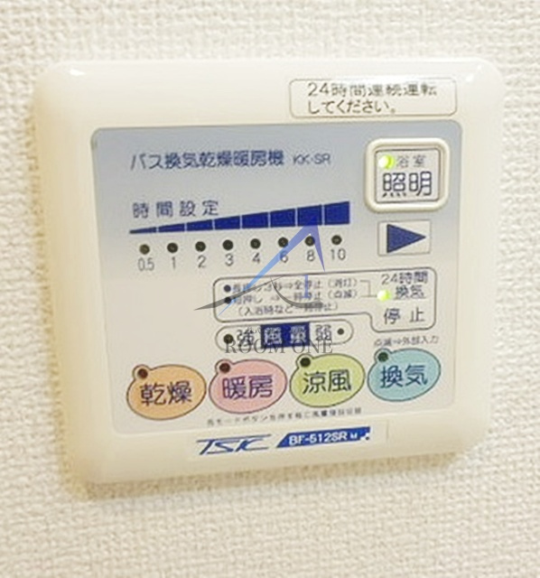 ジェイ・スリーハイツのその他