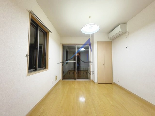 イーストハクラクヒルズＡ棟の居間・リビング|洋室のお部屋です。