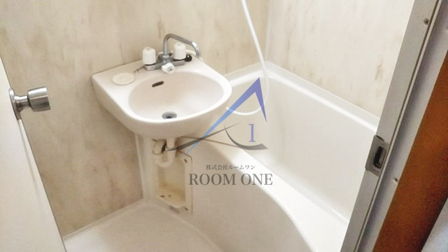 ルーブル三軒茶屋の浴室|お風呂です。