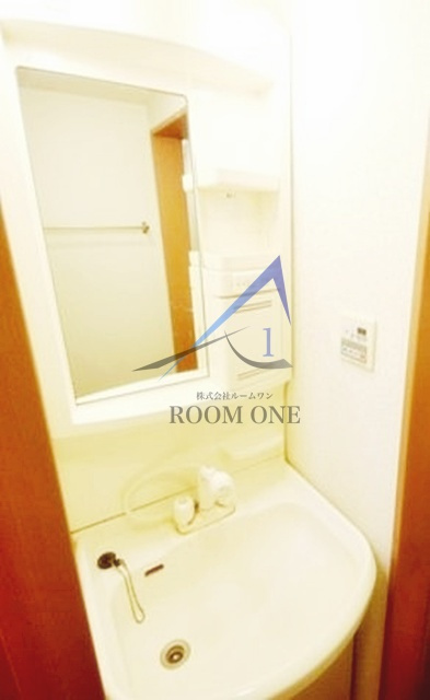 グリシーヌ成城の洗面所|洗面台です。