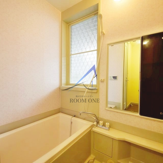 フラワーハイツ嶋B棟の浴室|お風呂です。