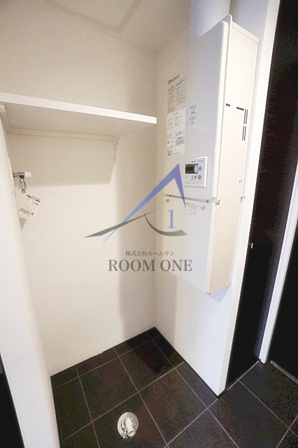 LAPiS下目黒の設備|洗濯機置場です。