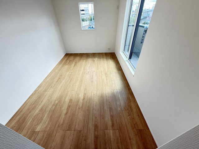 リナージュ堺市中区福田第３期の洋室